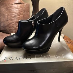 Marc fisher black bootie heels 🖤🖤🖤